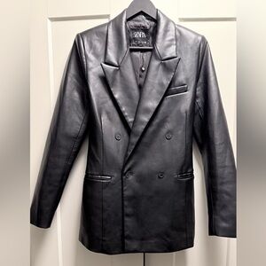 Zara Women's Black Double-Breasted Blazer